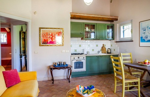 Orbetello Apartment | Apartment 'Casa Marino' with Sea View, Wi-Fi and Air Conditioning