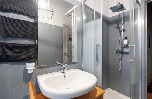 Bogliasco Apartment | Apartment 'Casa Nice - Centro Bogliasco' with Balcony and Wi-Fi