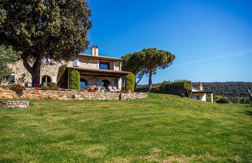 Orbetello Apartment | Apartment 'Casa Rose' with Sea View, Wi-Fi and Air Conditioning