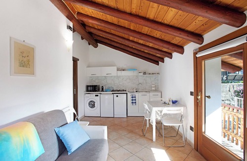 Montan-Angelin-Arensod Apartment | Apartment 'Casa Sabrina - Appartamento Bianco' with Mountain View, Private Terrace and Wi-Fi