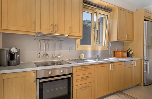 Agios Ioannis Apartment | Apartment 'Casa Smaragdi B' with Sea View, Wi-Fi and Air Conditioning