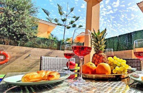 Tarajalejo House | Apartment Casa TaraMar Tarajalejo max. 8 people Pool WiFi Sea view close to the beach