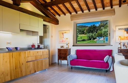 Orbetello Apartment | Apartment 'Casa Ulivo' with Sea View, Wi-Fi and Air Conditioning