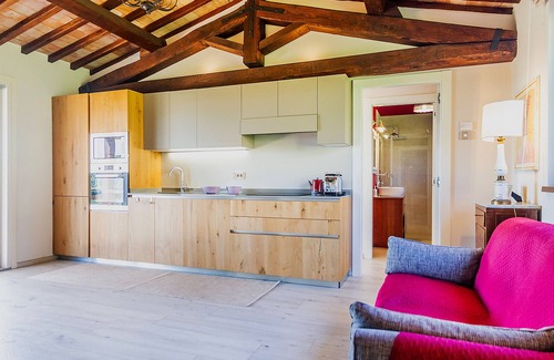 Orbetello Apartment | Apartment 'Casa Ulivo' with Sea View, Wi-Fi and Air Conditioning