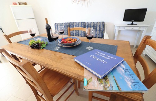Otranto Apartment | Apartment 'Casa Vacanza Black Magic Otranto' with Balcony