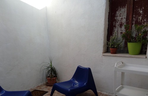 Veglie Apartment | Apartment Casa Vacanze Salento Luna near the historic center with terrace & air conditioning