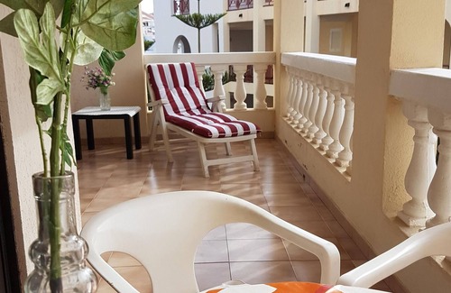 Los Cristianos Apartment | Apartment Castle Harbor only 700 meters to the sea, heated pool, wifi, balcony