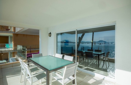 Puerto de Pollensa Apartment | Apartment Catalina 2B tres dormitorios by the Beach with Terrace & Wi-Fi