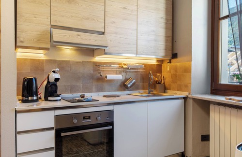 Aosta Apartment | Apartment 'Cathédrale' with Mountain View, Wi-Fi and Air Conditioning