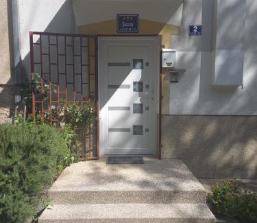 Cove Parja Apartment | Apartment Central