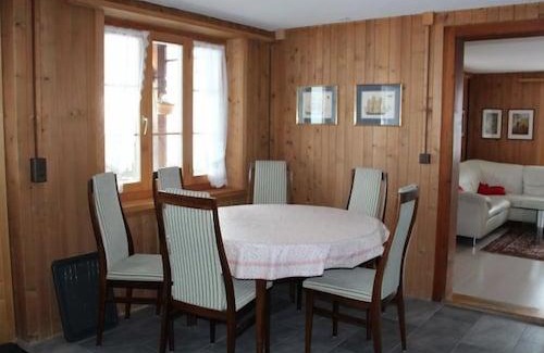 Lenk Ski Chalet | Apartment Chalet Halten