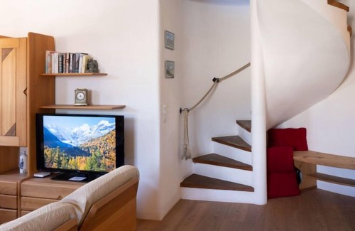 Pontresina Apartment | Apartment Chesa Stiffler Veglia I in Pontresina - 4 persons, 2 bedrooms