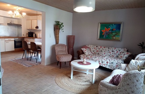 Lommersdorf Apartment | Apartment 'Child-Friendly at the Village Shop' with Private Terrace and Wi-Fi