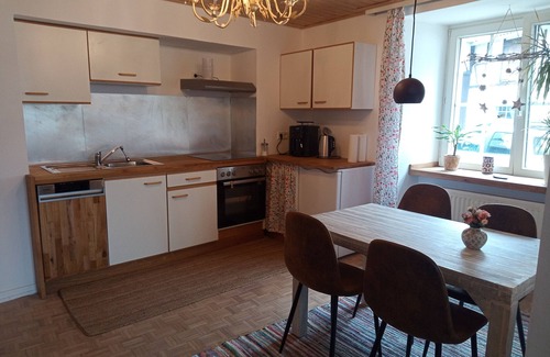 Lommersdorf Apartment | Apartment 'Child-Friendly at the Village Shop' with Private Terrace and Wi-Fi