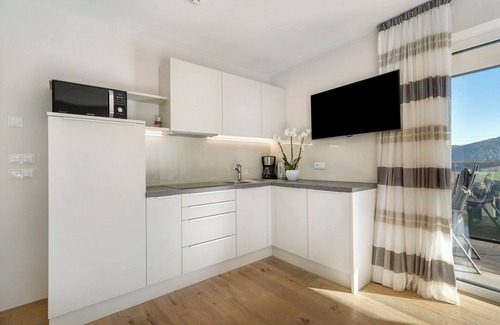 Avelengo Apartment | Apartment 'Christine Panoramasuite' with Mountain View, Private Terrace and Wi-Fi