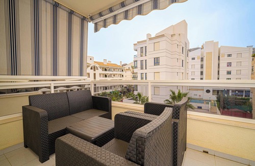 El Albir Apartment | Apartment Coliseo Spaniahome with Balcony, Shared Pool & Wi-Fi