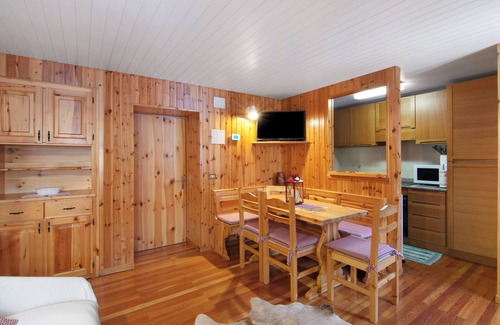 Campodolcino Apartment | Apartment 'Corti Garden' with Mountain View, Private Garden and Wi-Fi