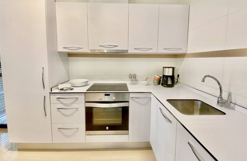 New Golden Mile Apartment | Apartment Cosmo Beach with Sea View, Shared Pool & Wi-Fi