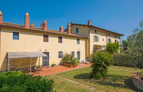 Serravalle Pistoiese Apartment | Apartment Crepuscolo by Interhome
