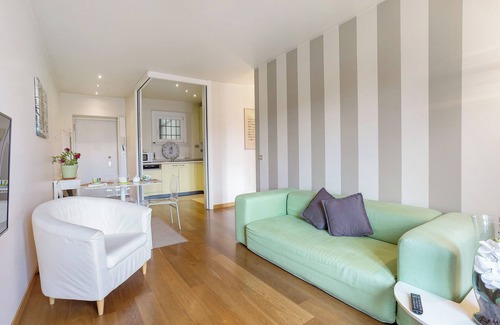 Porta Lodovica Apartment | Apartment "Crocetta 10" in City Centre with Wi-Fi