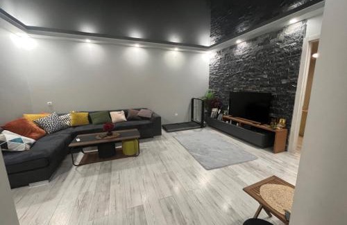 Sololaki Apartment | APARTMENT DADU-2