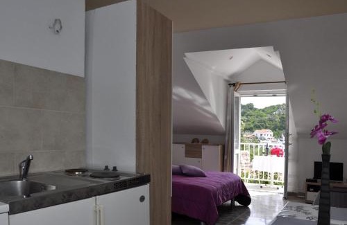 Okuklje Apartment | Apartment Danijela Mljet - Studio Apartment with Balcony and Sea View