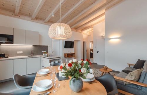 Gries Apartment | Apartment Das Georgen- Großglockner-Kitzsteinhorn by Interhome