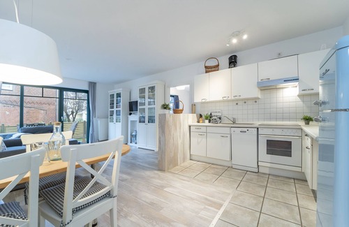 Dahme Apartment | Apartment Das Storchennest with terrace in the Villa Seewind in Dahme
