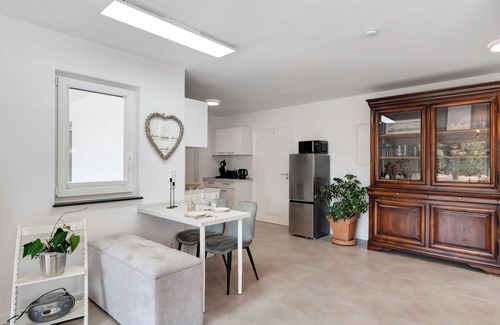 Kniebis Apartment | Apartment 'Naturperle' with Private Terrace, Private Garden and Wi-Fi