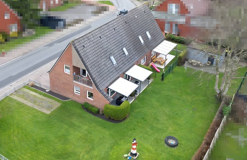 Norddeich Apartment | Apartment 'Deichkieker' with Shared Garden and Wi-Fi