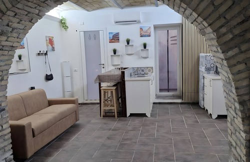 Pigneto Apartment | Apartment 'Delightful Pigneto' with Wi-Fi and Air Conditioning