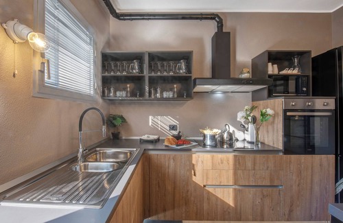Lecco Apartment | Apartment 'Design Home' with Balcony and Wi-Fi