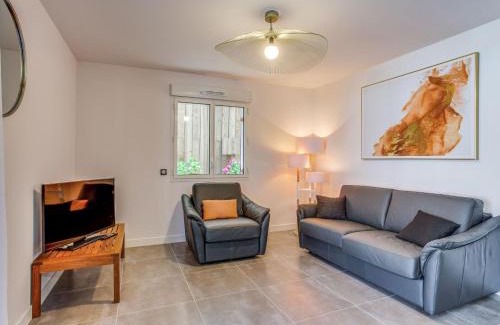 Soorts-Hossegor Apartment | Apartment Domaine Aïga-2 by Interhome