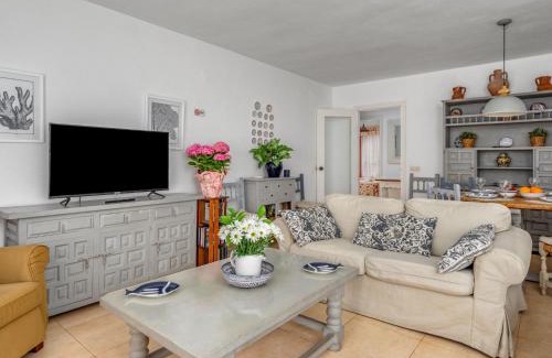 Sitio de Calahonda Apartment | Apartment Dona Lola by Interhome