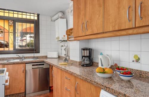 Sitio de Calahonda Apartment | Apartment Dona Lola by Interhome