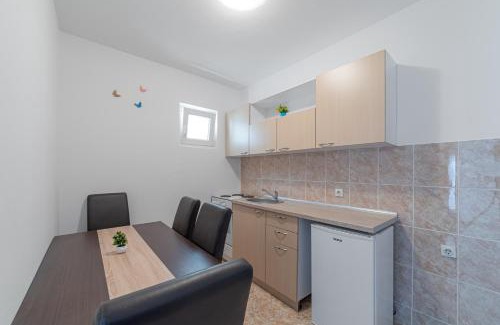 Seoca Apartment | Apartment Dragicevic 2 with Garage