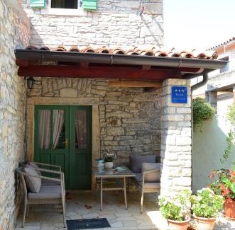 Kastel Apartment | Apartment Duerose