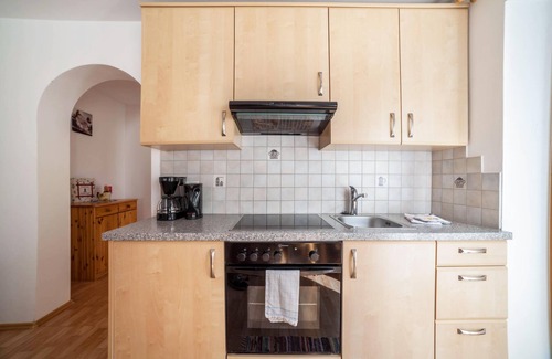 Moso in Passiria Apartment | Apartment "Egarthof Enzian" with Mountain View, Wi-Fi, Balcony & Garden