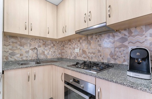 Guardamar del Segura House | Apartment 'A Un Paso Del Mar' with Shared Pool and Balcony