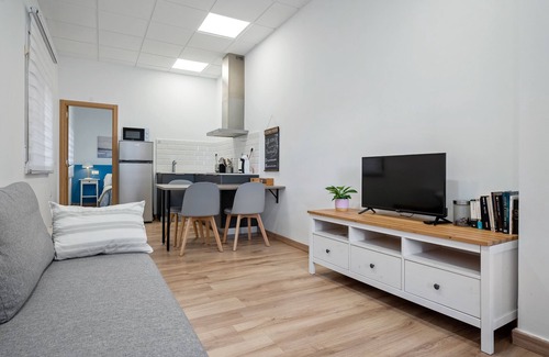 Camarles Apartment | Apartment "Iaio Kiko 2" with Wi-Fi & A/C