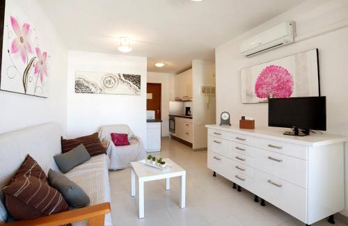 Calpe Apartment | Apartment Esmeralda 02 by Interhome