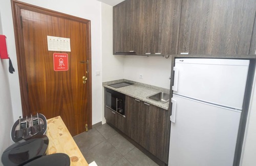 Calpe Apartment | Apartment 'Esmeralda 41C' with Sea View, Pool, Garden, A/C & Wi-Fi