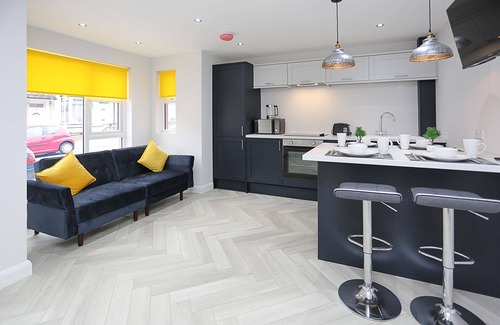Belfast Apartment | Apartment-Exclusive-Private Bathroom