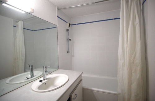 Les Hauts de Canet Apartment | Apartment for 8 people in a residence with swimming pool and parking