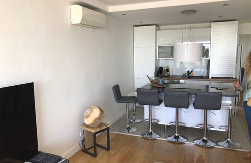 La Grande-Motte Apartment | APARTMENT FACING THE SEA, 20 metres from the beach