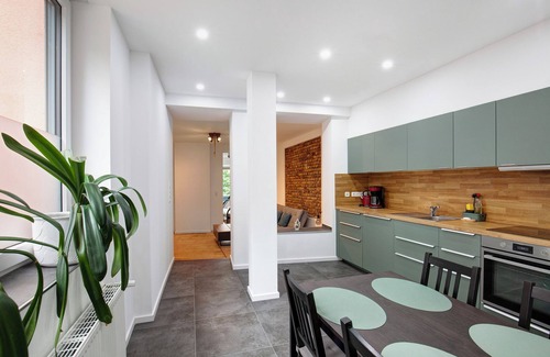 Mainz-Bingen Apartment | Apartment 'Ferienwohnung Rheinschlendern' with Shared Terrace and Wi-Fi