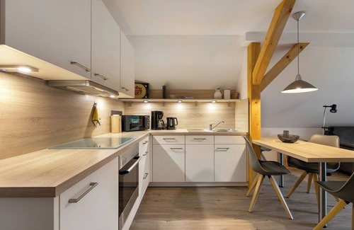 Nordstrand Apartment | Apartment 'Ferienhof Jacobsen 1' with Shared Terrace, Shared Garden and Wi-Fi