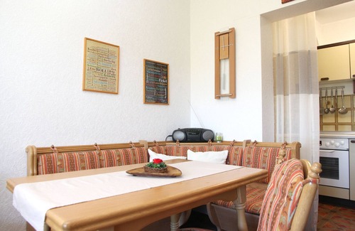 Balve Apartment | Apartment 'Ferienoase Balve' with Private Terrace, Private Garden and Wi-Fi