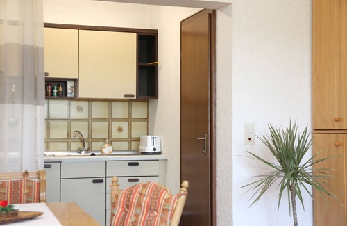Balve Apartment | Apartment 'Ferienoase Balve' with Private Terrace, Private Garden and Wi-Fi