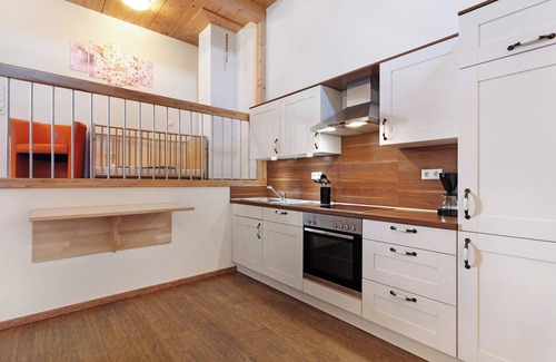 Nesselried Apartment | Apartment 'Ferienwohnung Mirabelle' with Shared Garden, Balcony and Wi-Fi